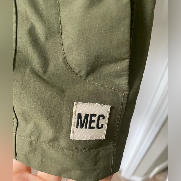 MEC Rain Jacket, Medium, Olive - Picture 5 of 7